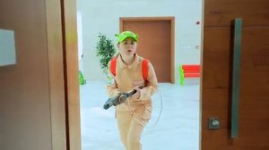 Оливер и Голодное Растение! 🌱 Оно Хотело Его Съесть?!