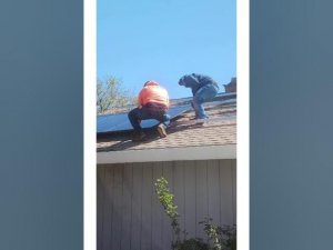 установка солнечных панелей на крышу