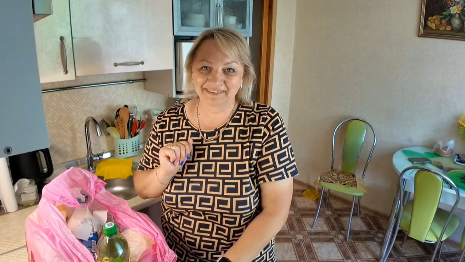 Домашний влог: погладила / Купила продуктов / Сходила к стоматологу смотреть онлайн