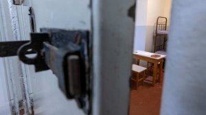 Обвиняемого в изнасиловании юношу выпустили из тюрьмы для сдачи экзамена