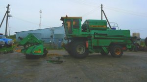 Ремонт привода жатки комбайна ДОН-1500Б. Пробуем молотить пшеницу в 5 комбайнов.
