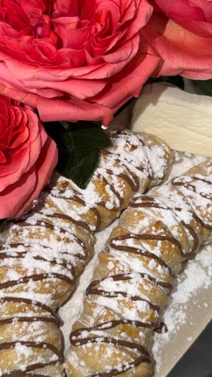 ВКУСНЕЙШИЕ СЛОЙКИ С БАНАНОМ И ШОКОЛАДОМ🍌🍫🥐