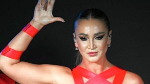Прикованная к инвалидному креслу Бузова будет судиться за свою травму с плиточников