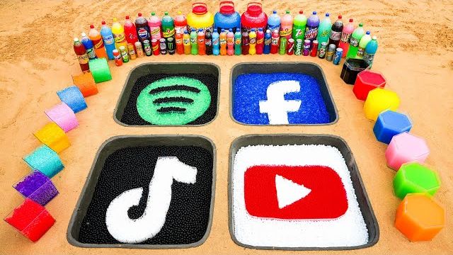 Как сделать логотипы TikTok, YouTube, Facebook и Spotify из конфет Orbeez, Fanta, Coca Cola и Mentos смотреть онлайн