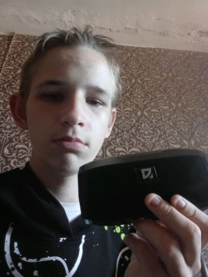 Слушаю музыку в общежитие