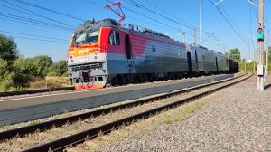 Электровоз 3ЭС5С - 002 на испытательном кольце в Щербинке