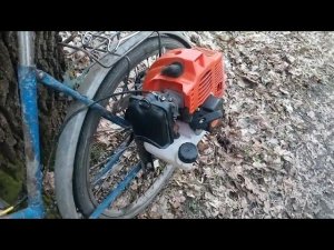 Ставимо двигун з бензокоcи на велосипед//Installing an engine from a gasoline mower on a bicycle