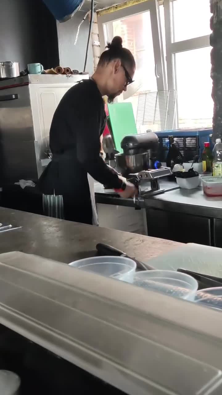 Это лицо сына в конце и смех дочери...