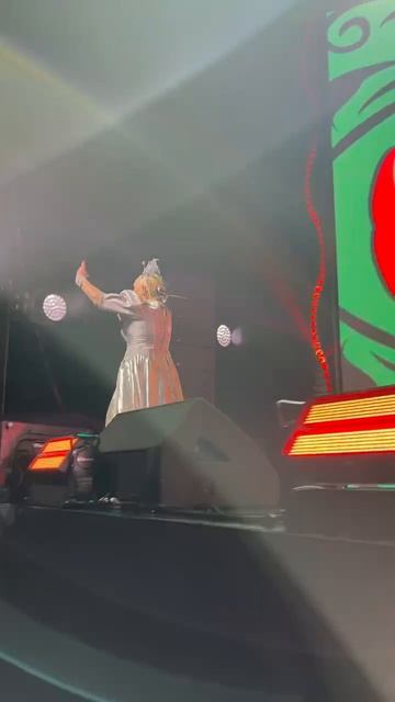 "Не колдунья"