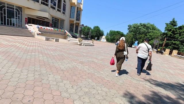 Отпуск 2026, День 4. Рынок Махачкалы. Нашли чистое море. смотреть онлайн