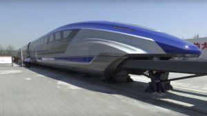 Невероятная скорость поезда.