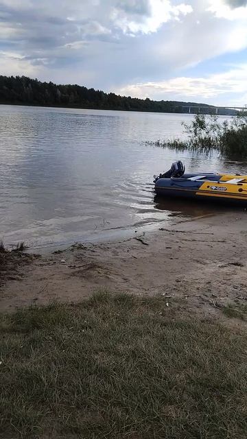 Жёлтая на воде,р Ока. смотреть онлайн