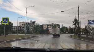 Мариуполь Покатушки по городу под дождём. Как вы видите восстановление идёт в любую погоду.