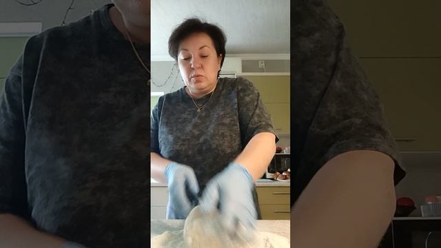 Лежу себе такая,никого не трогаю и на тебе 😅 смотреть онлайн