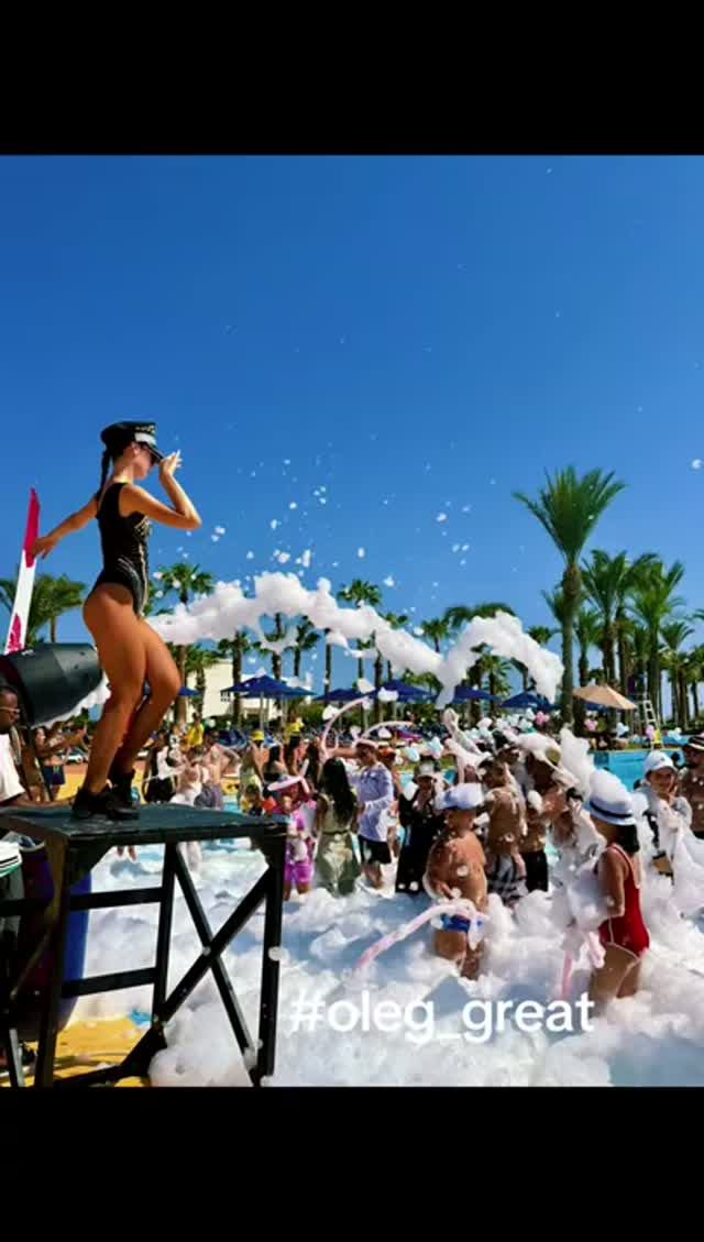 Пенная вечеринка в Pickalbatros Golf Beach Resort: праздник у бассейна в Шарм-эль-Шейхе
