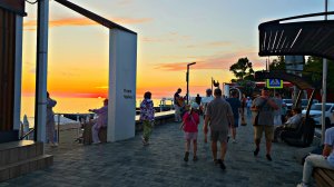 ✅️🌴20 ИЮНЯ В АДЛЕРЕ: +23°, ИДЁМ ОТ УЛ.КИРОВА К МОРЮ. НАБЕРЕЖНАЯ АДЛЕРА ВЕЧЕРОМ.ОБСТАНОВКА И ЛУЧШИЕ