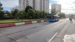 автобус ЛиАЗ 5292 борт 192429 маршрут 354 и автобус НЕФАЗ 5299 борт 195807 маршрут 1580