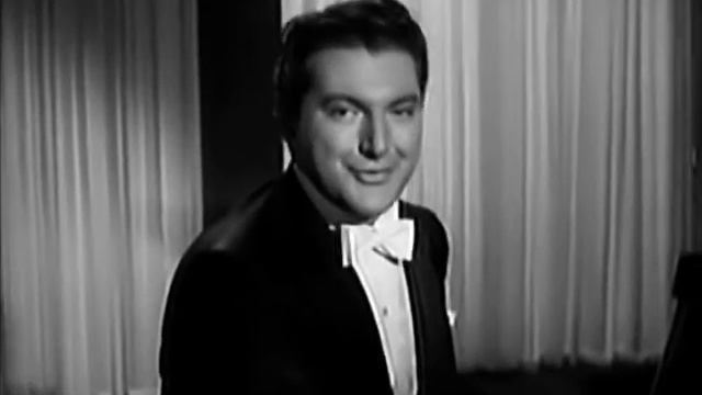 Liberace A Pretty Girl Is Like a Melody