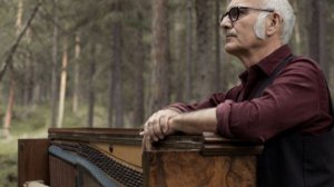Ludovico Einaudi - Experience (Solo Piano)