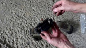 Toyota Dyna Тойота Дюна 1996 года  Замена подушки ДВС и подушек на МКПП
