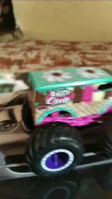 One bad scoop | Hot Wheels monster trucks