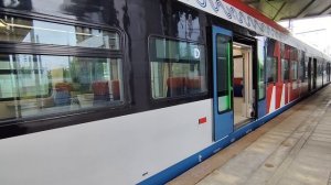 электропоезд ЭГ2Тв-039 Иволга 2.0 №7272 НАХАБИНО-ПОДОЛЬСК на платформе Щукинская