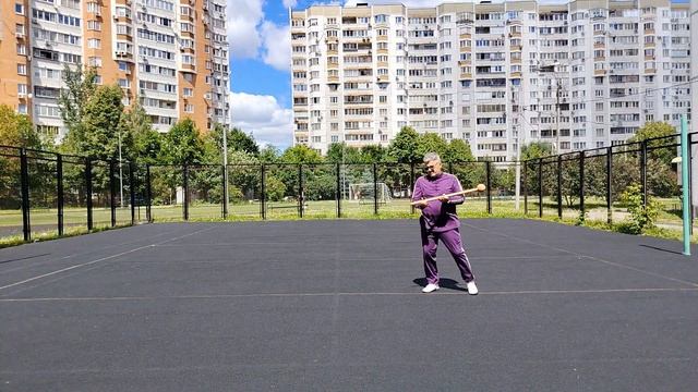 Упражнения с деревянным колокольчиком для фитнеса (6)
