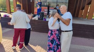 19 июня. Я поднимаю руки..