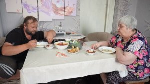 Вкусно кушаем вместе с мамой ПОДВАЛ ИЛЬИЧА День в Сибири