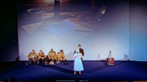 «Военный вальс»-театрально-танцевальная композиция.