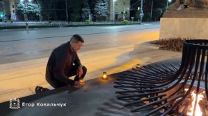 Глава Брянщины в канун Дня памяти и скорби пришел с лампадой на площадь Партизан