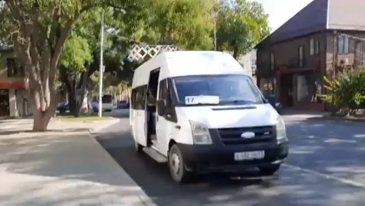 Поездка на маршрутке Самотлор- НН-3236(Ford-Transit) по маршруту 17 смотреть онлайн