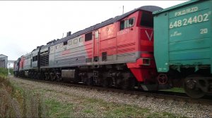Тепловозы 2ТЭ10У-0150 ( А ) и гибрид 2ТЭ10У-0167( Б) / 2ТЭ10М-3309( А) с грузовым поездом  / 10Д100