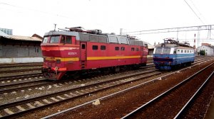 Электровозы ЧС2Т-1057 (ТЧЭ-8) и ЧС2К-857 (ТЧЭ-33) на ст. Москва-Пассажирская-Курская.