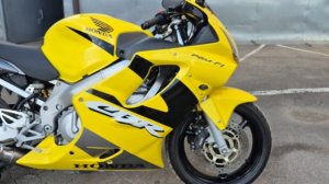 Honda CBR 600 F4i 2001