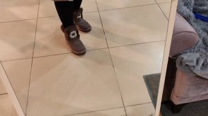 Прикупила теплые ботиночки. Мурманск, 6 февраля 2026 года. Архив.