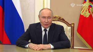Президент поздравил весь медперсонал РФ с Днем медицинского работника