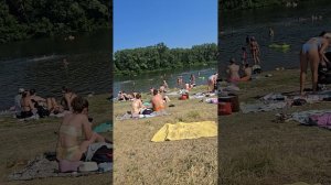 самолёт и речка