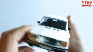 Про машинки. ВАЗ LADA 2107 со светом и звуком  Открываю большую модельку машины. Распаковка и обзор.