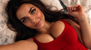 Шикарная красотка снимает себя в постели смотреть откровенное видео