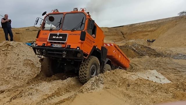 Четырех мостовый мощнецкий MAN V10 смотреть онлайн