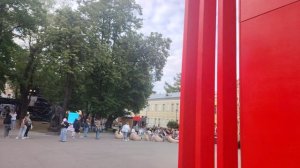 Иду в музей. Фестиваль лето в Москве. Отвлеклась на еду.