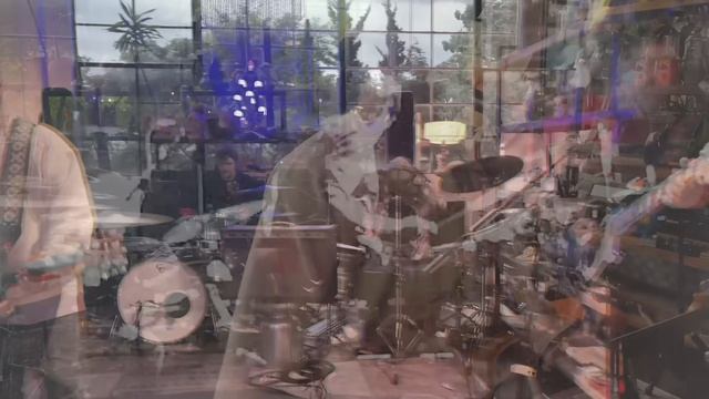 Modest Mouse - Third Side of the Moon (Visualizer) смотреть онлайн