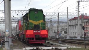 Тепловоз ЧМЭ3Т-7300 с электровозом ЭП2К-239