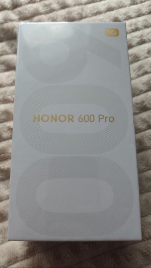 Распаковка и мини обзор  HONOR 600 Pro
