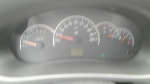 Лада приора дергается