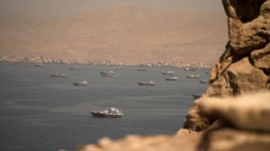 Вечером открылся, утром закрылся: что происходит в Ормузском проливе