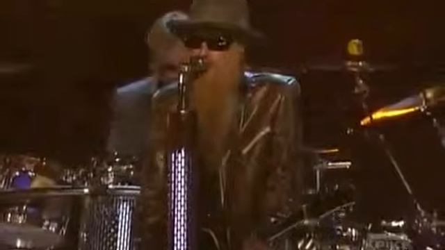 ZZ TOP with CARMEN ELECTRA