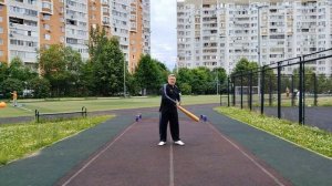 Разминка с атлетической булавой весом 2.1 кг