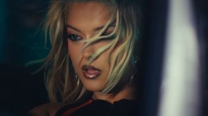 Bebe Rexha - Chase It (Mmm Da Da Da) [Official Music Video]
